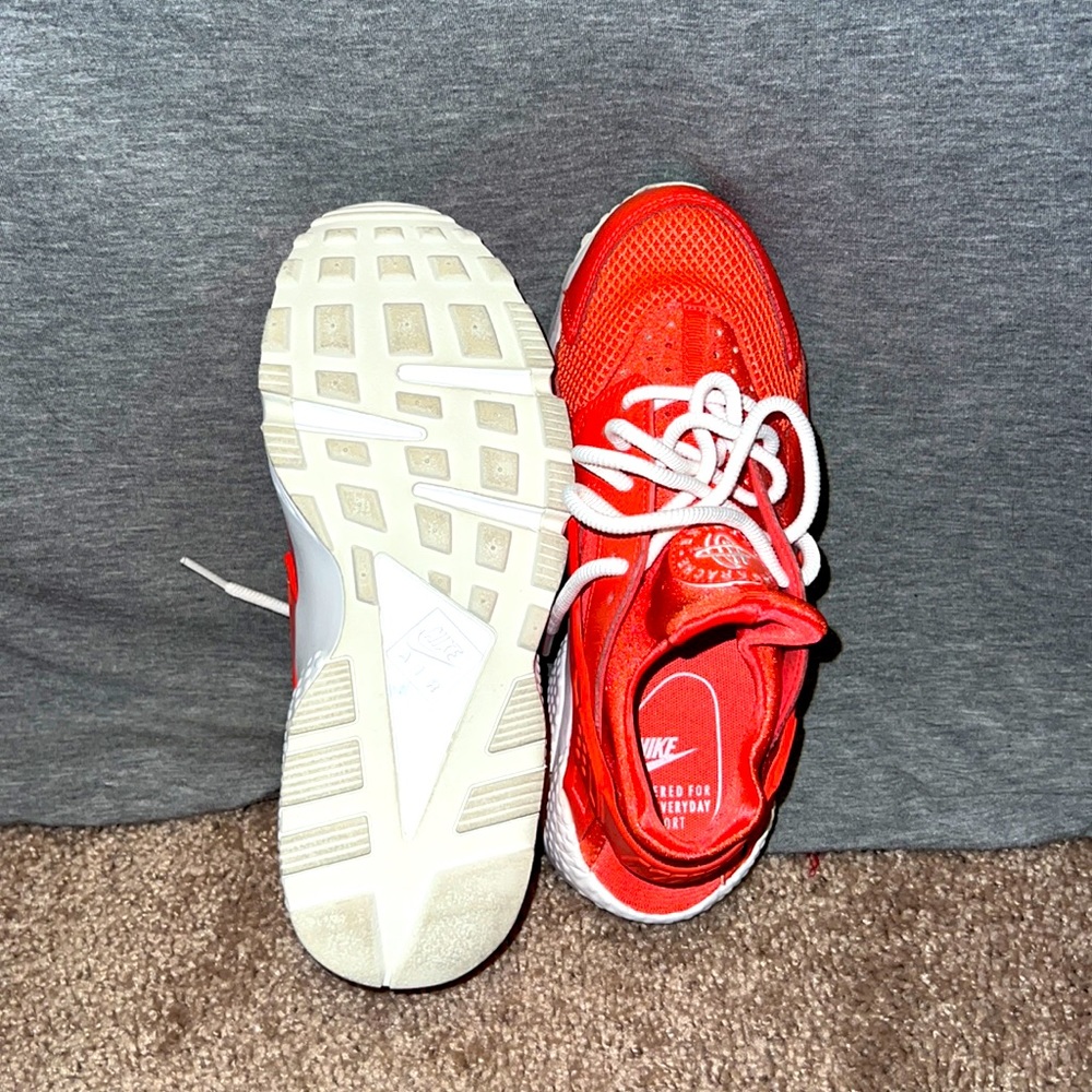 Nike air hurache shoes! - Picture 5 of 6